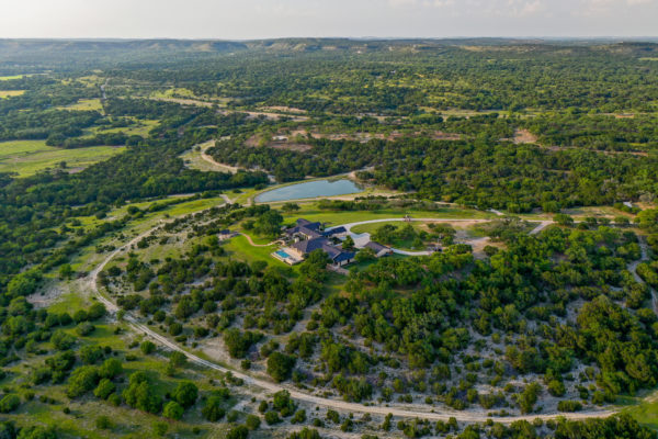 Are you building a custom home in the Texas Hill Country? Select a residential architect that is right for you.